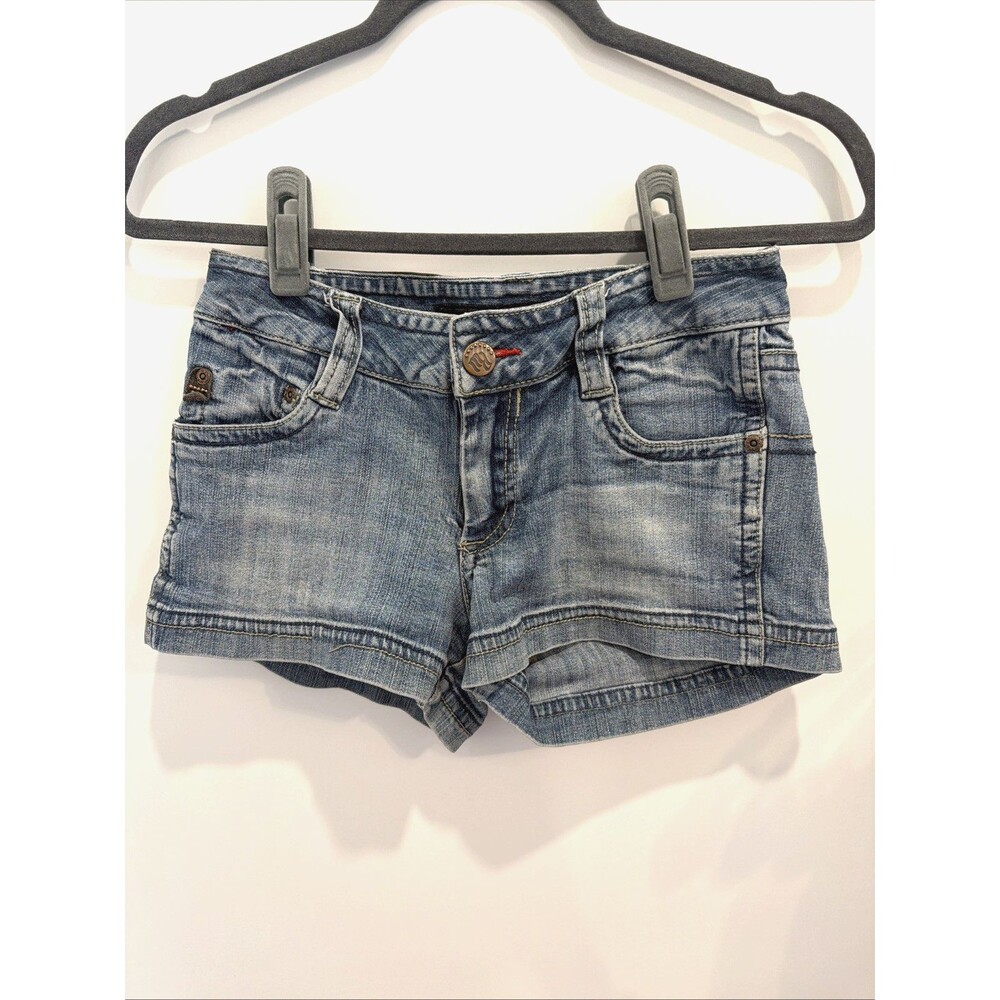 Rocawear Y2K Vtg Denim Shorts Womens Sz 5/6 2” Blue Jean Streetwear Stash Pocket